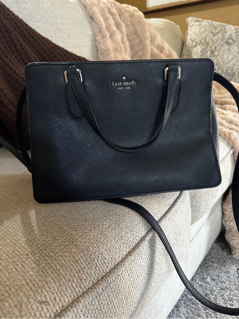 Kate Spade Black Saffiano Leather Purse with detachable Shoulder Strap